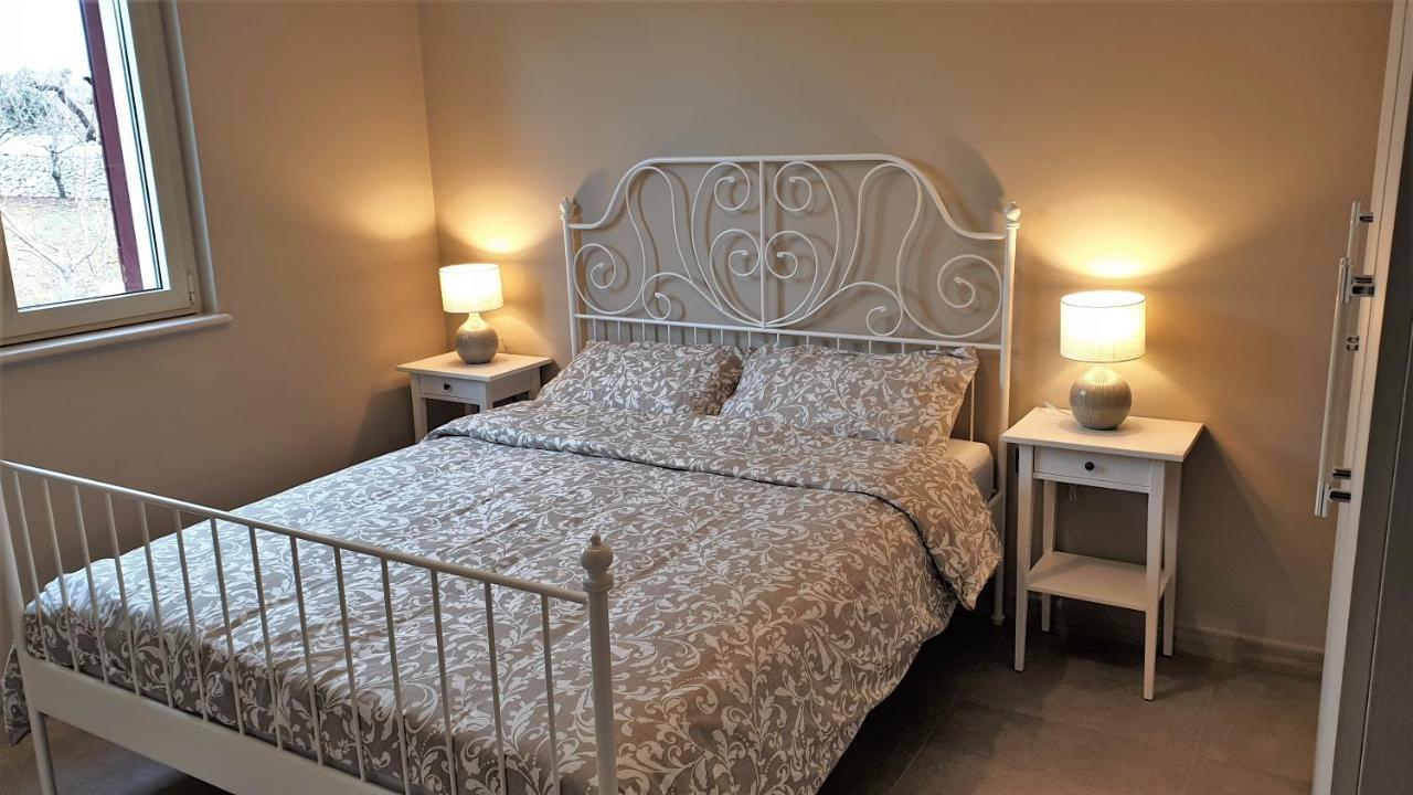 Tra Gli Ulivi Villa Putignano Eksteriør billede