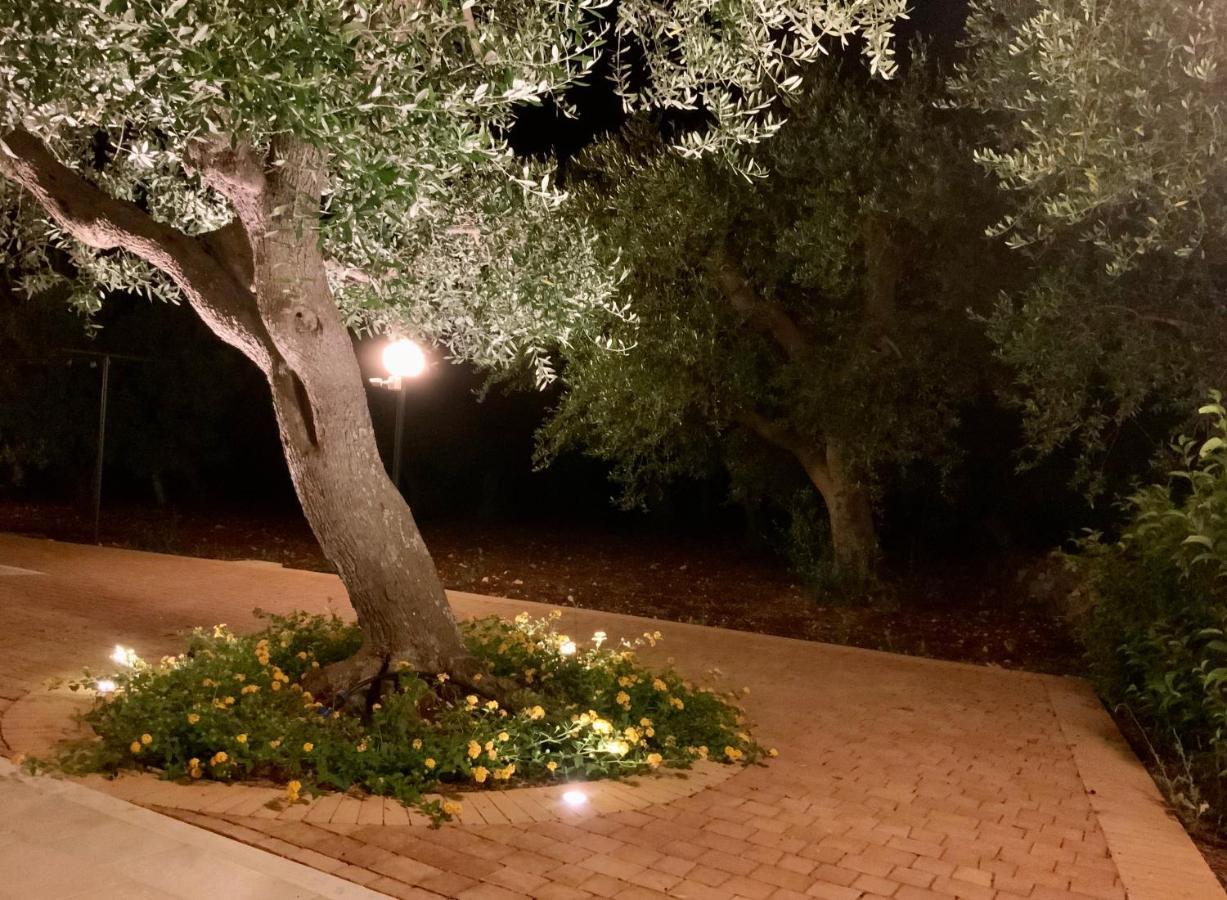Tra Gli Ulivi Villa Putignano Eksteriør billede